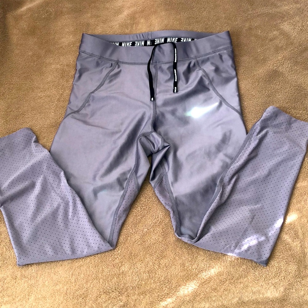 NWOT Nike Leggings